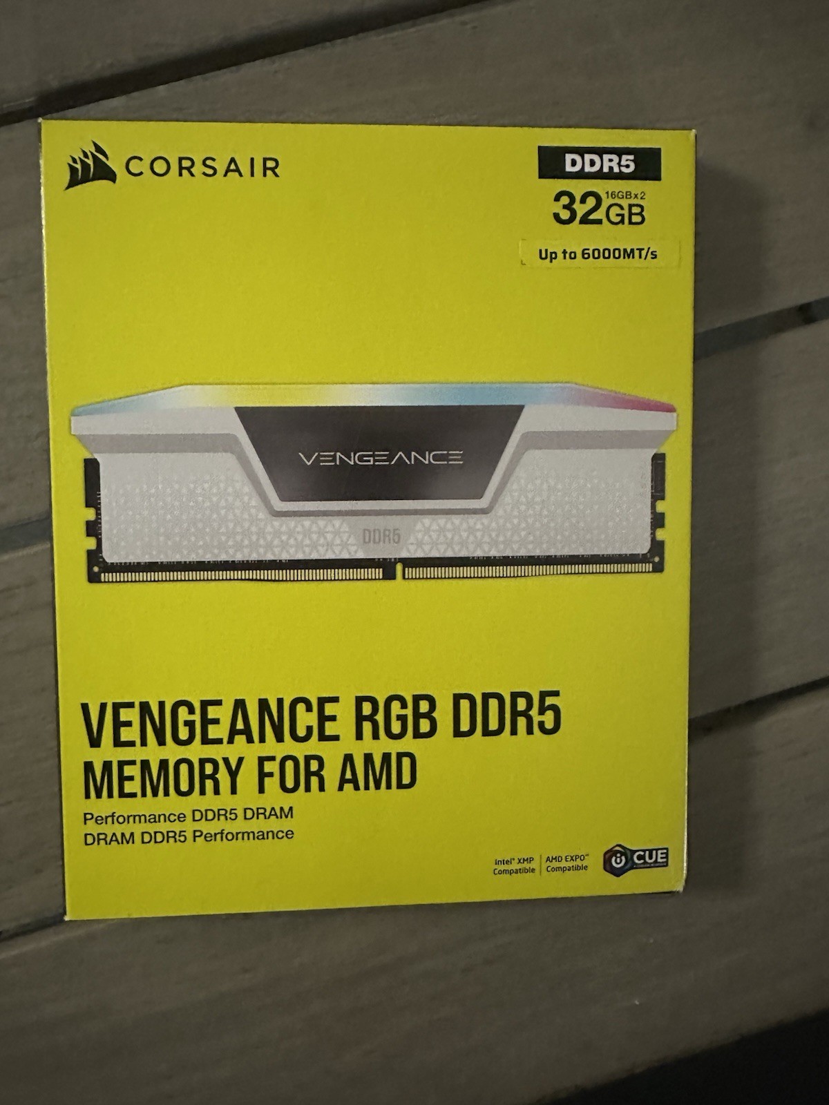 Corsair 32GB DIMM Corsair 32GB DIMM