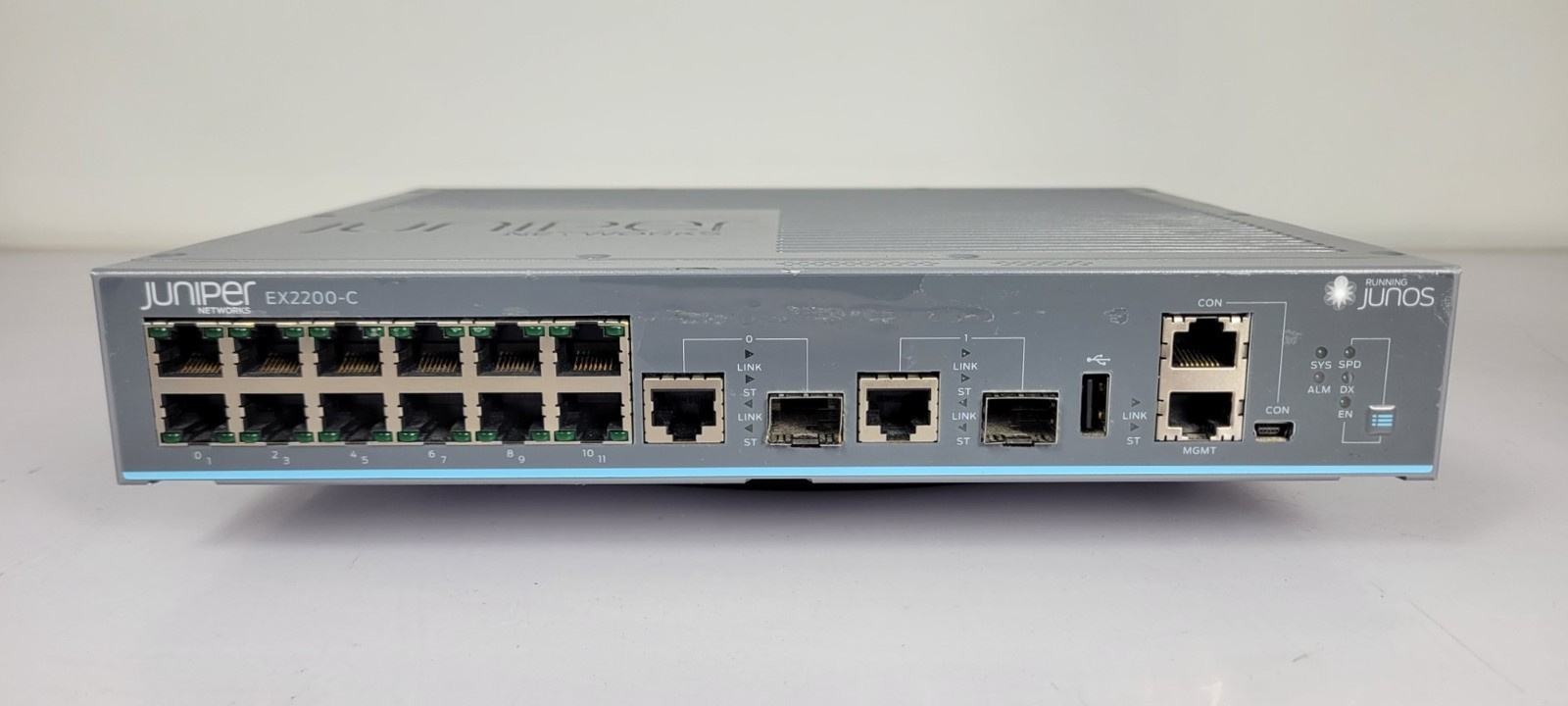 Juniper EX2200-C-12T-2G 12-Port Gigabit Ethernet 2x SFP Fanless Switch