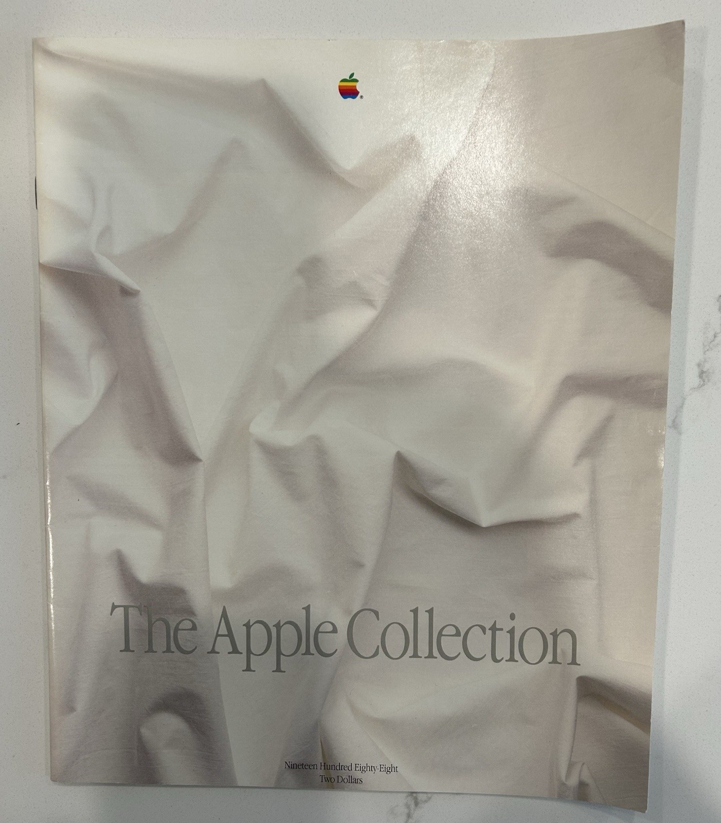 Apple The Apple Collection 1988 Vintage Brochure Catalog Booklet