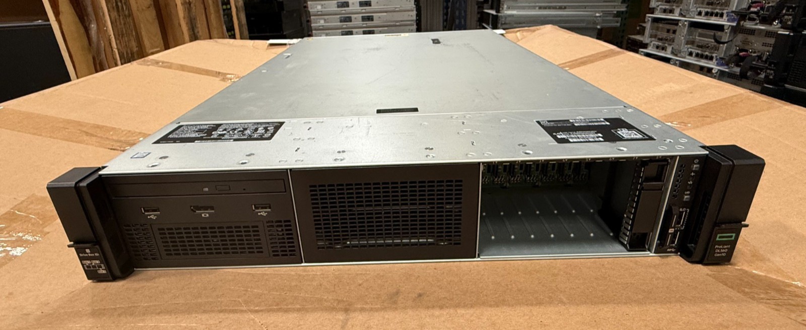HPE ProLiant DL560 Gen10 4x Xeon Gold 6152 88-Core P408i-a 8SFF No RAM/HDD HPE ProLiant DL560 Gen10 4x Xeon Gold 6152 88-Core P408i-a 8SFF No RAM/HDD