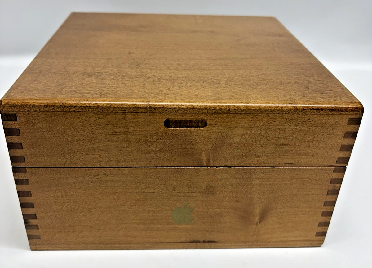 Vintage Apple Macintosh Wooden Floppy Disk Storage Box Dovetail Organizer MCM
