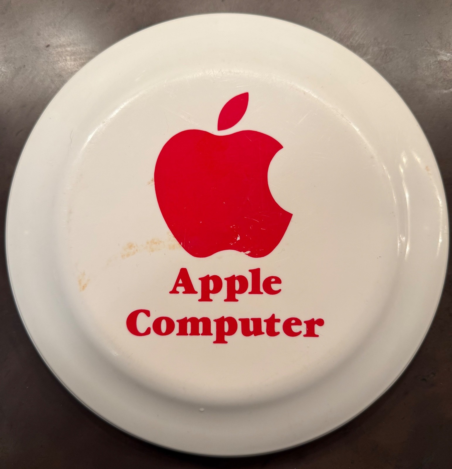 Vintage RARE 1980s Apple Computer Logo Frisbee. Great shape, w/ the usual nicks Vintage RARE 1980s Apple Computer Logo Frisbee. Great shape, w/ the usual nicks