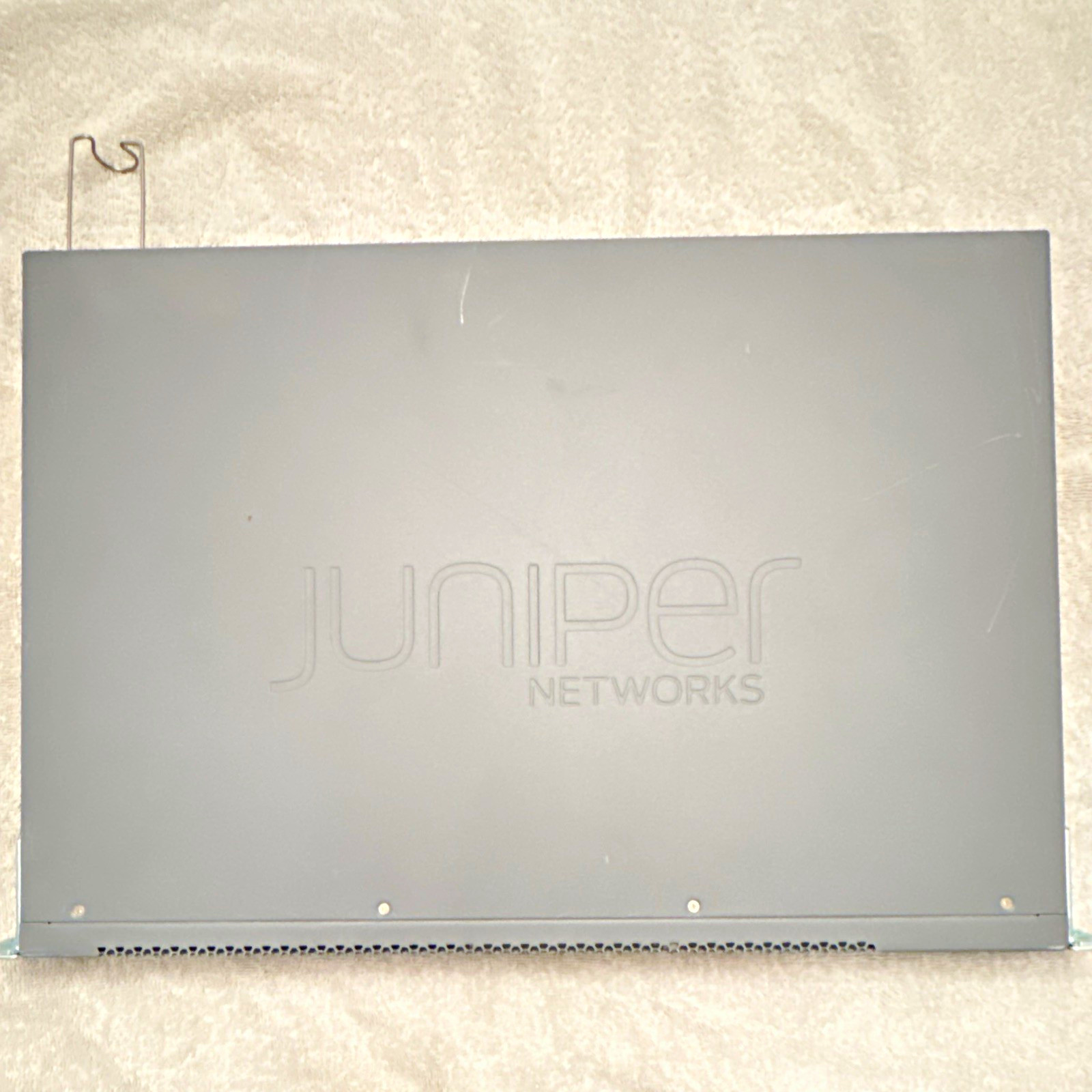 Juniper Networks EX3300-24T 24-Port Gigabit Managed Rack Switch L2 SFP