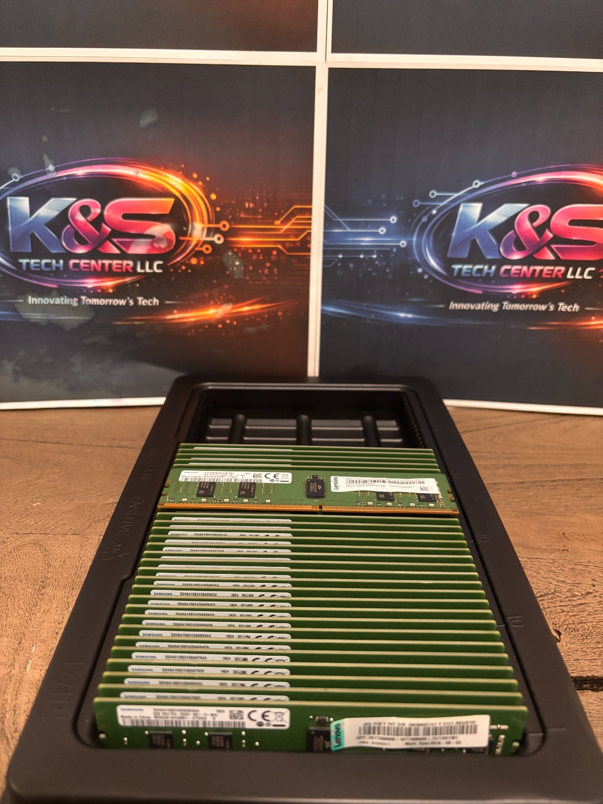 LOF OF 33 Samsung 8GB 1RX8 PC4 2666V SERVER RAM (M393A1K43BB1-CTD) (264GB) LOF OF 33 Samsung 8GB 1RX8 PC4 2666V SERVER RAM (M393A1K43BB1-CTD) (264GB)
