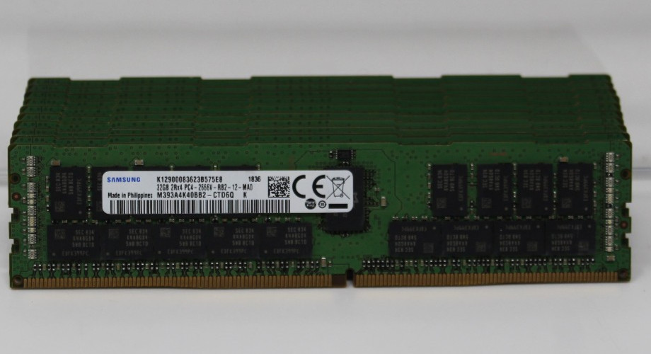 Lot of 10 Samsung 32 GB DDR4 2666V M393A4K40BB2 Server Memory