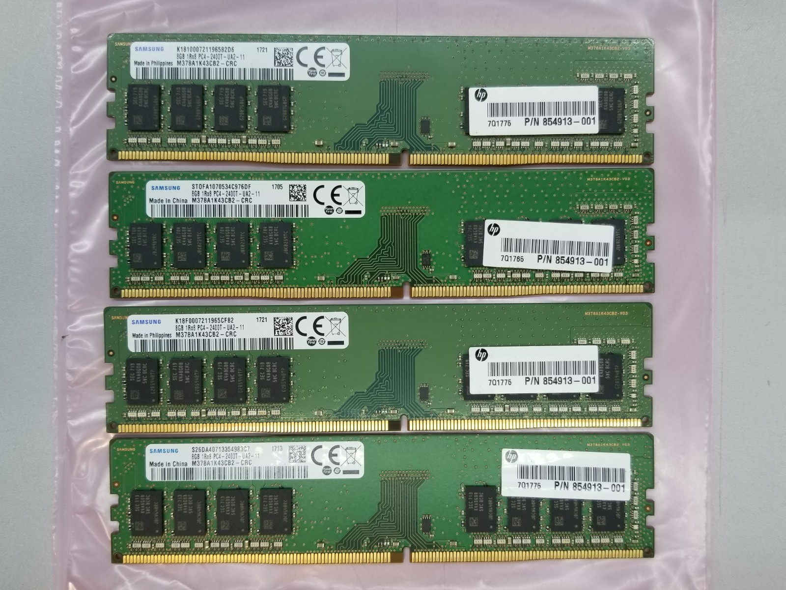Samsung 32GB (4x8GB) DDR4 1Rx8 PC4-2400 Desktop RAM Memory M378A1K43CB2-CRC