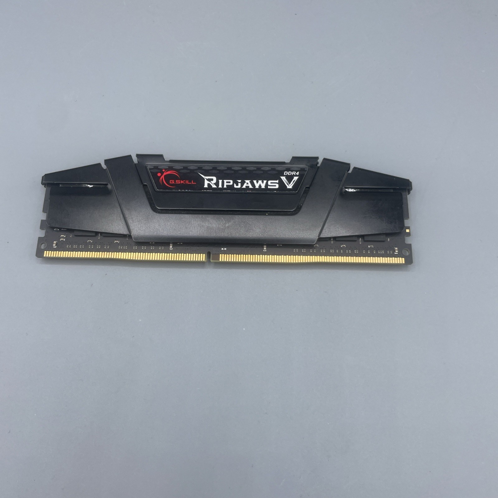 G.Skill Ripjaws V 16GB (1x16GB) RAM DDR4 3600MHz F4-3600C16D-32GVKC Ram