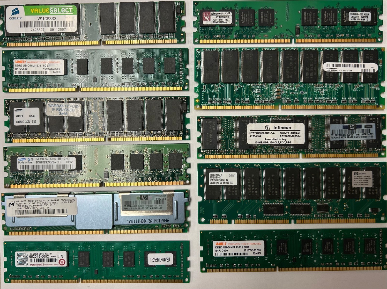 LOT OF 57 RAM STICKS-Mixed Brand Working pulls. LOT OF 57 RAM STICKS-Mixed Brand Working pulls.