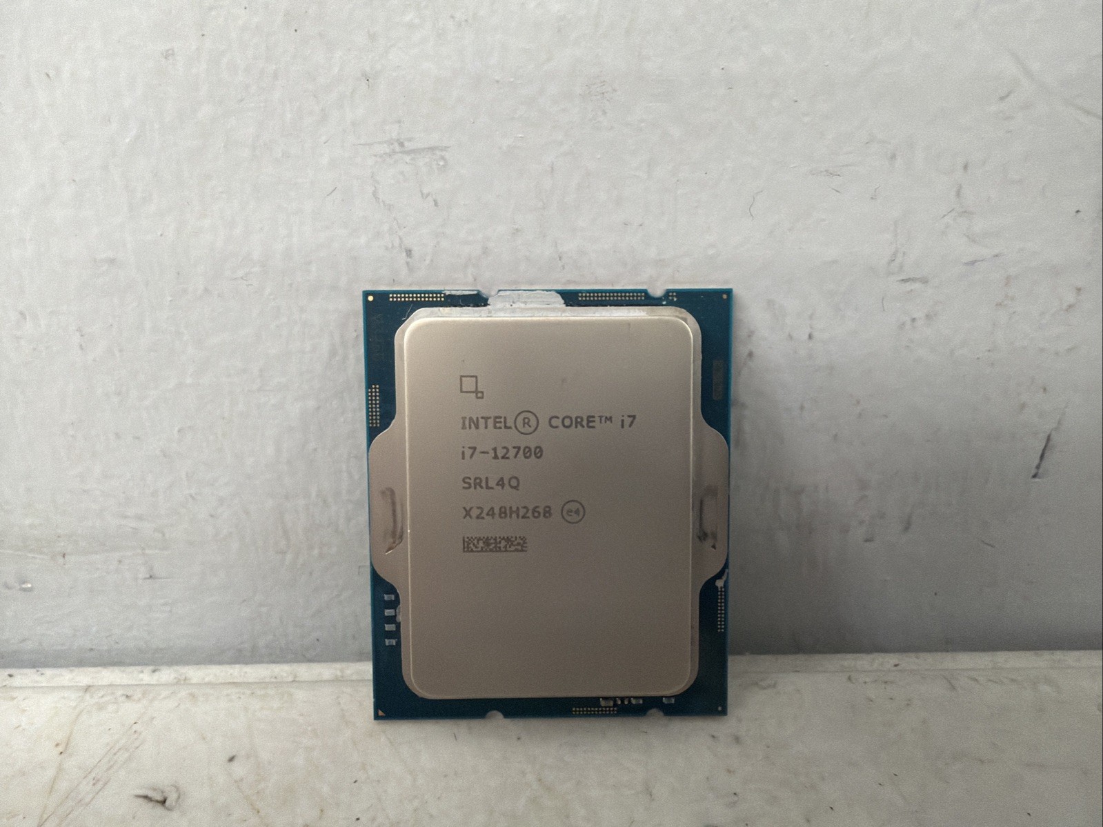Intel Core i7-12700 (SRL4Q) 2.10GHz 12-Core LGA 1700 Processor Intel Core i7-12700 (SRL4Q) 2.10GHz 12-Core LGA 1700 Processor