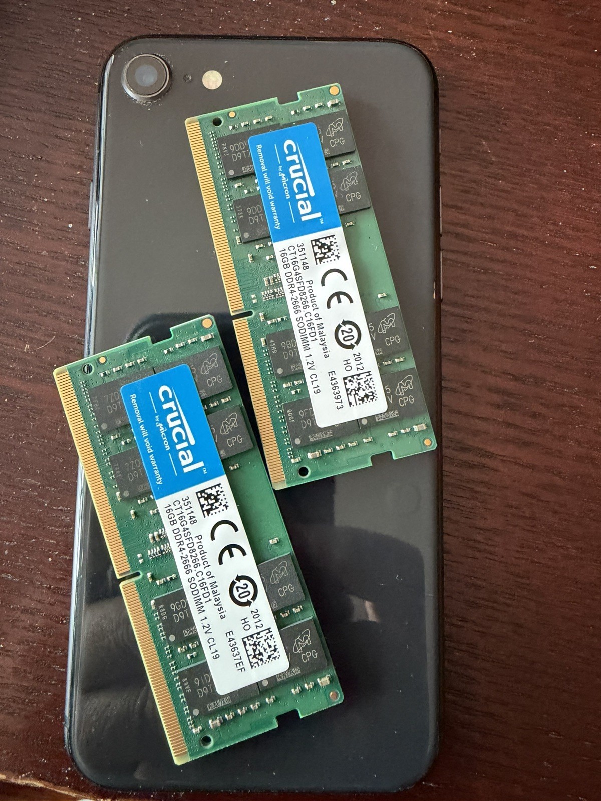 Crucial 32GB DDR4 SDRAM Memory (CT32G4SFD832A)