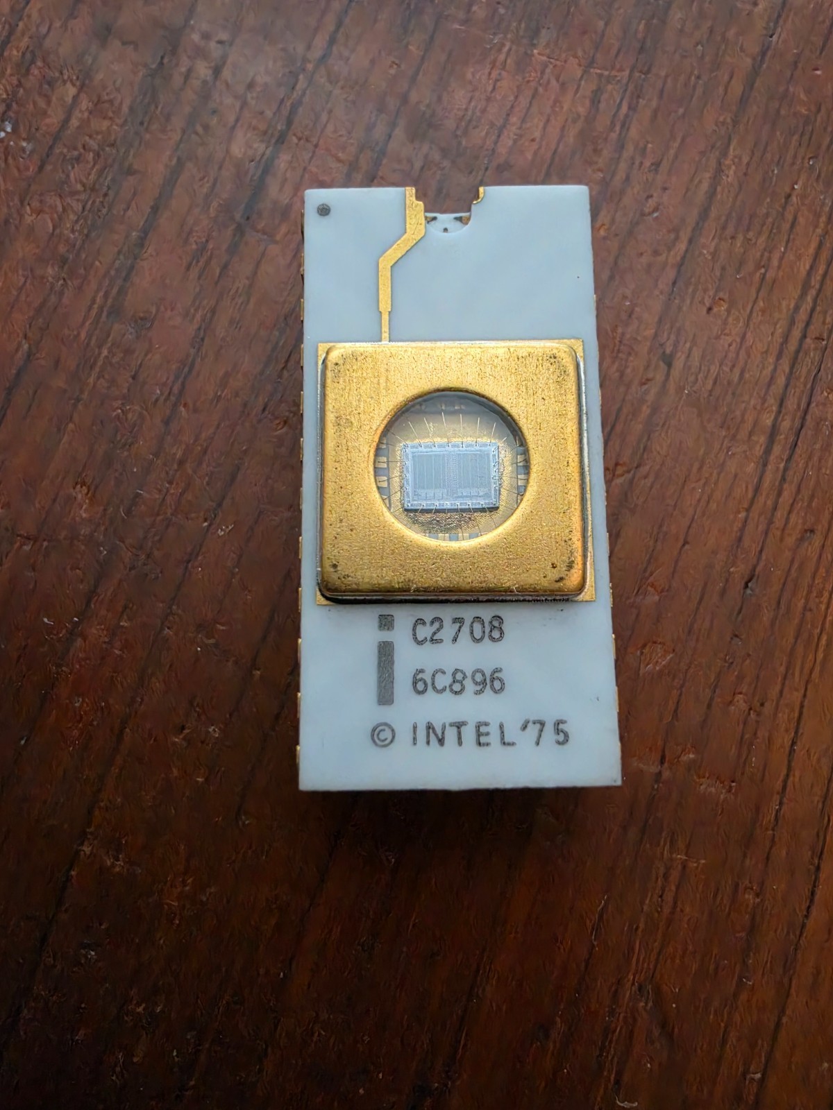 Vintage Intel C2708 EPROM White Ceramic Gold Pins Windowed Die Visible INTEL '75