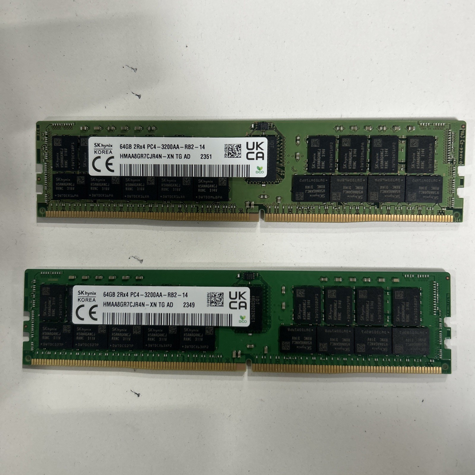 Set 2 SK HYNIX 64GB PC4 DDR4 3200MHz ECC 2Rx4 SERVER Memory RAM HMAA8GR7CJR4N-XN