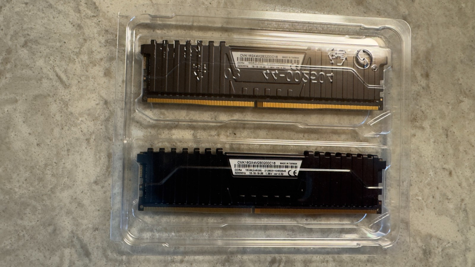 Corsair Vengeance LPX 16GB (2x8GB) RAM DDR4 3200MHz CMK16GX4M2B3200C16 Corsair Vengeance LPX 16GB (2x8GB) RAM DDR4 3200MHz CMK16GX4M2B3200C16