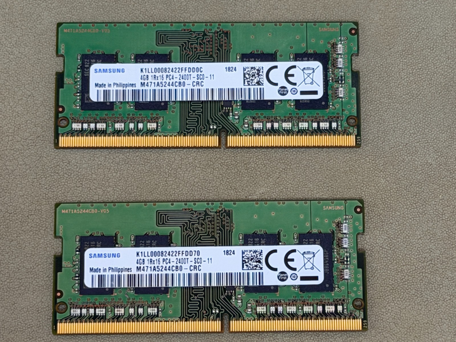 Samsung 1Rx16 PC4 2400 4GB DDR4 x2 (8Gb Total)