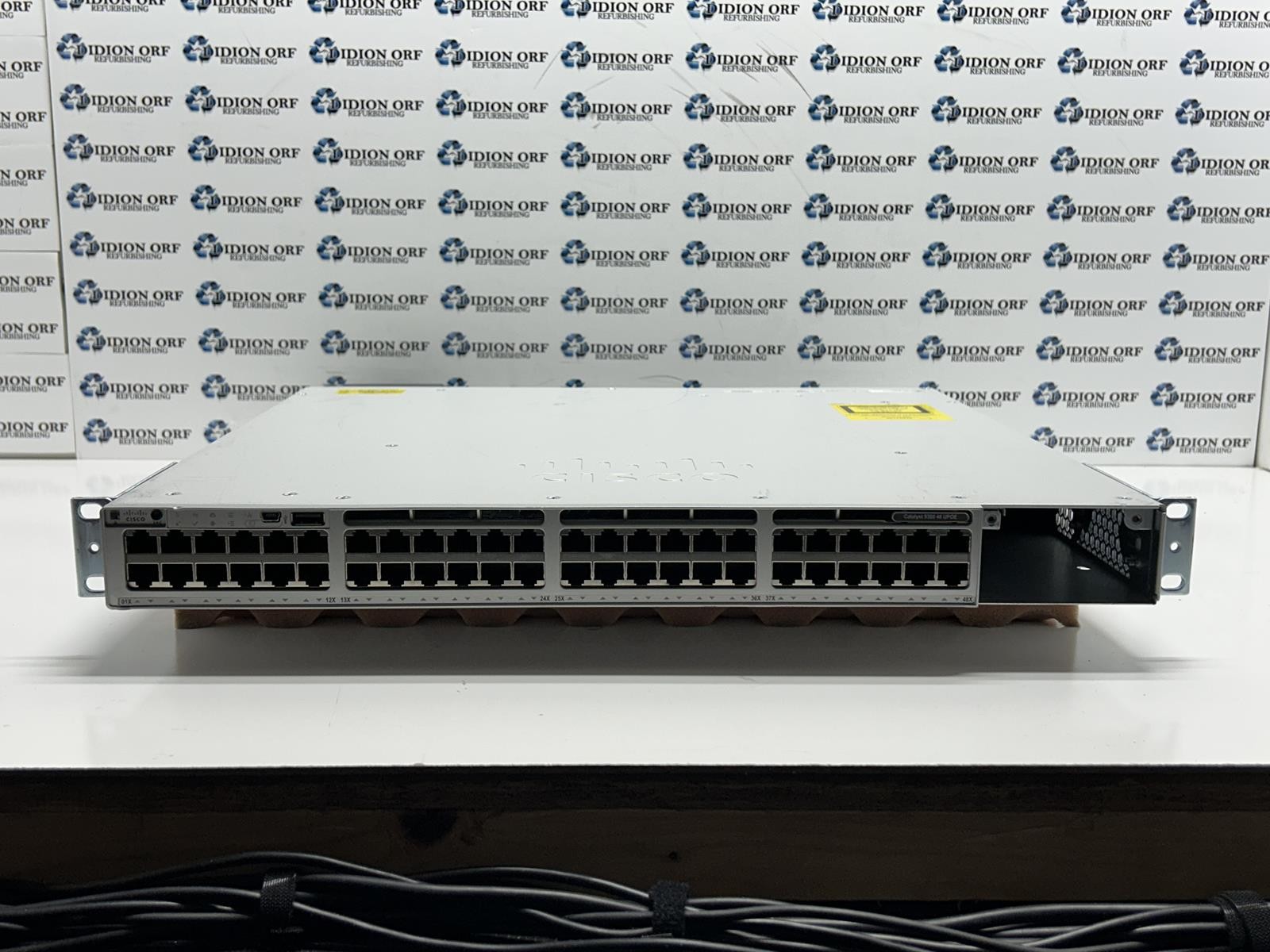 USED CISCO C9300-48U-A Network Switch Grade D SKU 27610 USED CISCO C9300-48U-A Network Switch Grade D SKU 27610