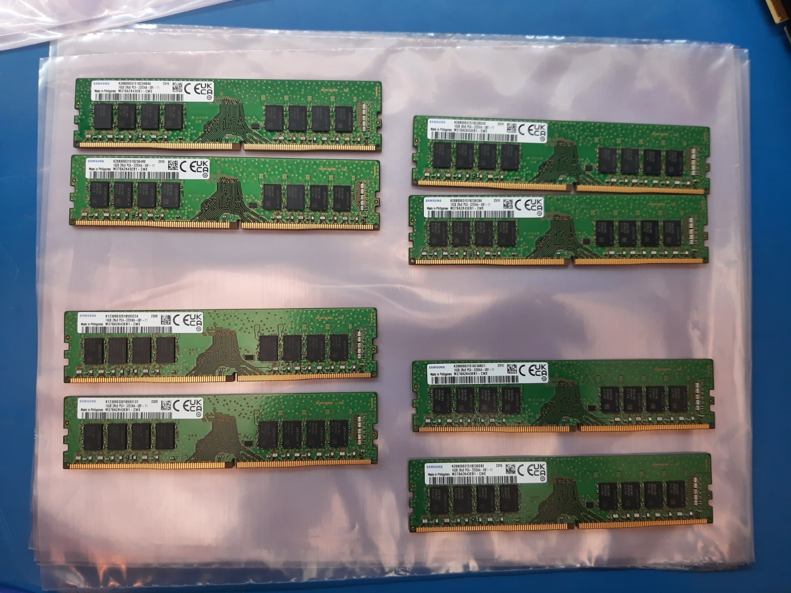 SAMSUNG 32GB (2x16GB) DDR4 3200 Desktop RAM TESTED WORKING M378A2K43EB1-CWE SAMSUNG 32GB (2x16GB) DDR4 3200 Desktop RAM TESTED WORKING M378A2K43EB1-CWE