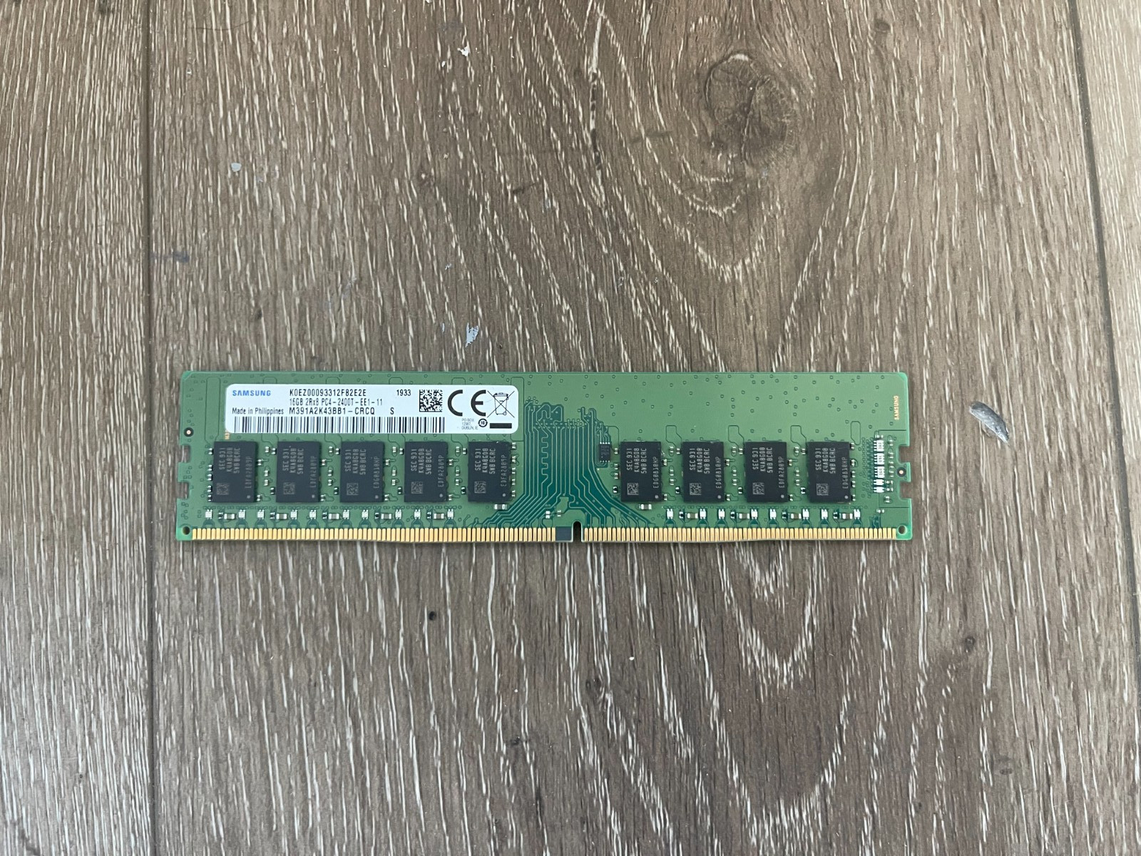 Samsung M391A2K43BB1-CRCQ 16GB 2Rx8 PC4-2400T EE1-11 DDR4 ECC Server Memory Samsung M391A2K43BB1-CRCQ 16GB 2Rx8 PC4-2400T EE1-11 DDR4 ECC Server Memory