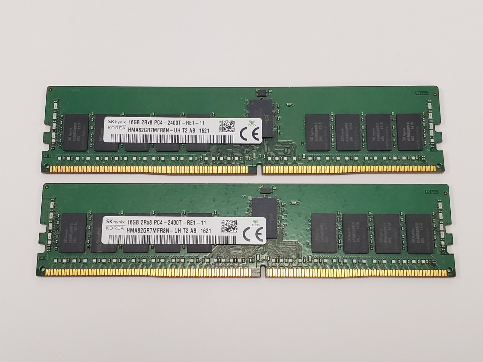 SK Hynix 32GB (2x16GB) 2Rx8 PC4-2400T-RE1 HMA82GR7MFR8N-UH RDIMM Server RAM SK Hynix 32GB (2x16GB) 2Rx8 PC4-2400T-RE1 HMA82GR7MFR8N-UH RDIMM Server RAM
