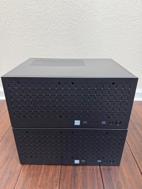 2x Compact Xeon ECC Servers W-2235 32GB 512GB NVMe servers 2x Compact Xeon ECC Servers W-2235 32GB 512GB NVMe servers