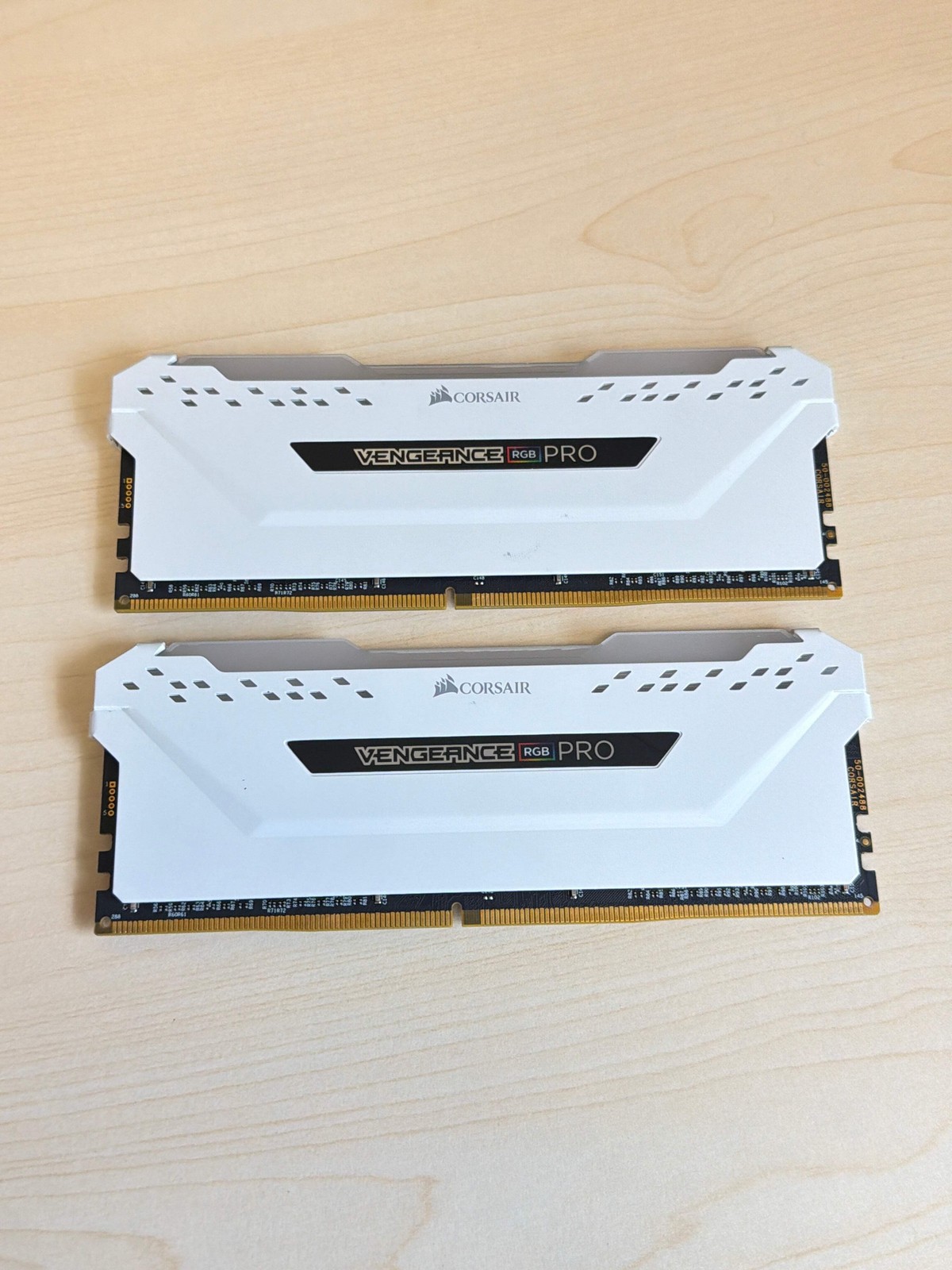 Corsair Vengeance RGB Pro 32GB 2x16GB DDR4-3200 CL16 White CMW32GX4M2C3200C16W