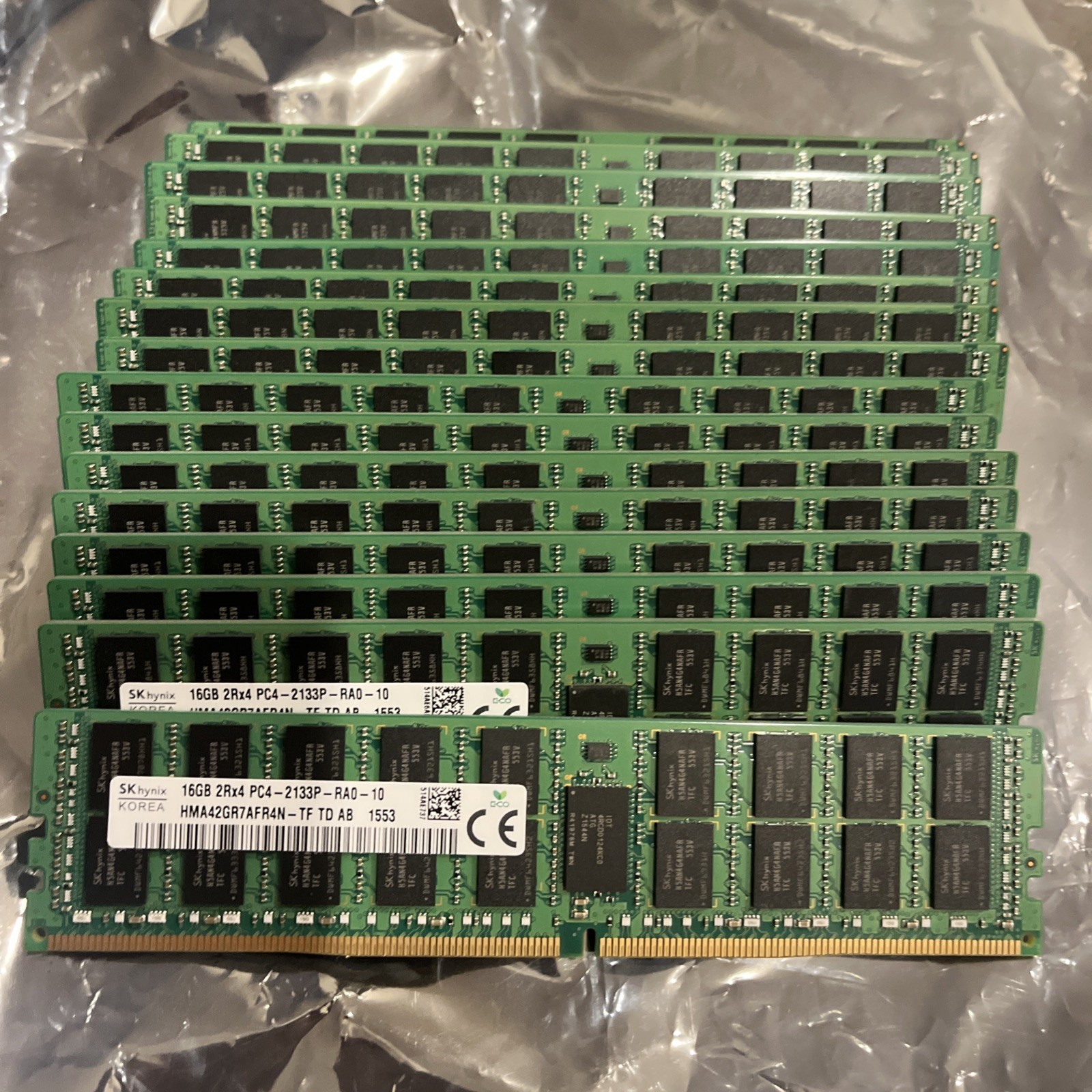 Lot of 8 SK Hynix 16GB DDR4 2Rx4 PC4-2133P-RAO-10 ECC | HMA42GR7MFR4N-TF