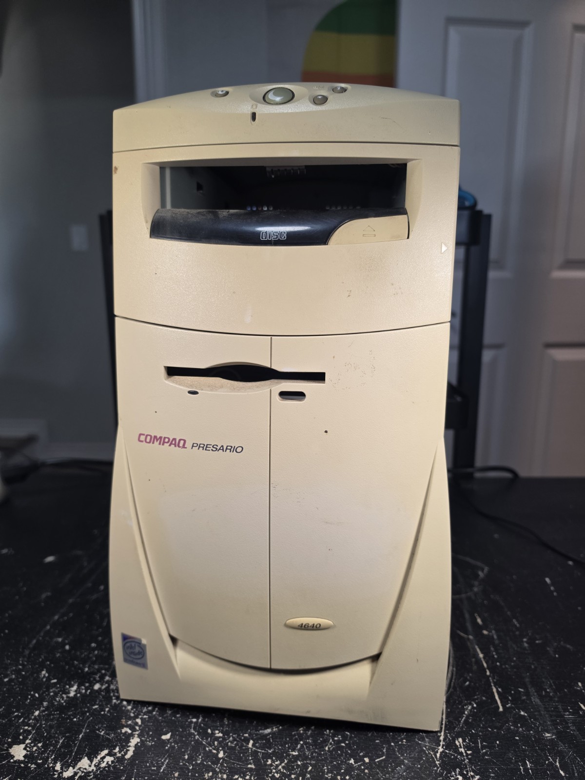 Vintage Retro Gaming Compaq 4640 Intel Pentium II Desktop Computer PARTS/REPAIR Vintage Retro Gaming Compaq 4640 Intel Pentium II Desktop Computer PARTS/REPAIR