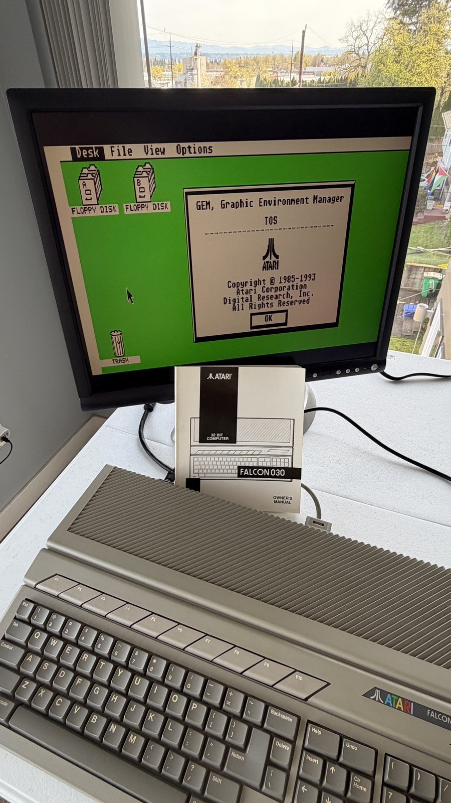 Atari Falcon 030 Computer 14MB/Manual/Mouse OG Working for Sale ...