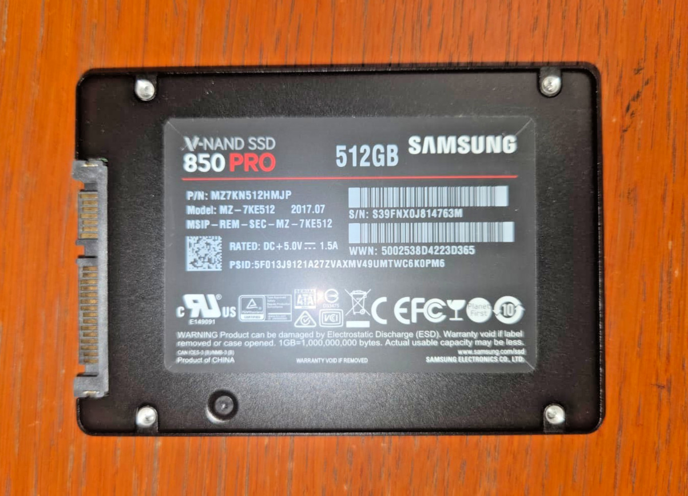 Samsung 850 PRO 512GB 2.5in SATA III Internal SSD Black MZ7KN512HMJP Samsung 850 PRO 512GB 2.5in SATA III Internal SSD Black MZ7KN512HMJP