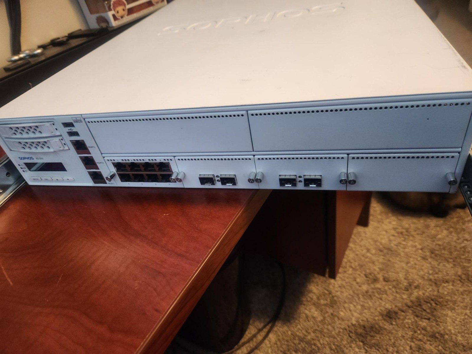 Sophos XG 550 Rev 2 Firewall 4x 10GbE SFP+ IXM204 8x GbE 2x 500GB SSD Dual PSU