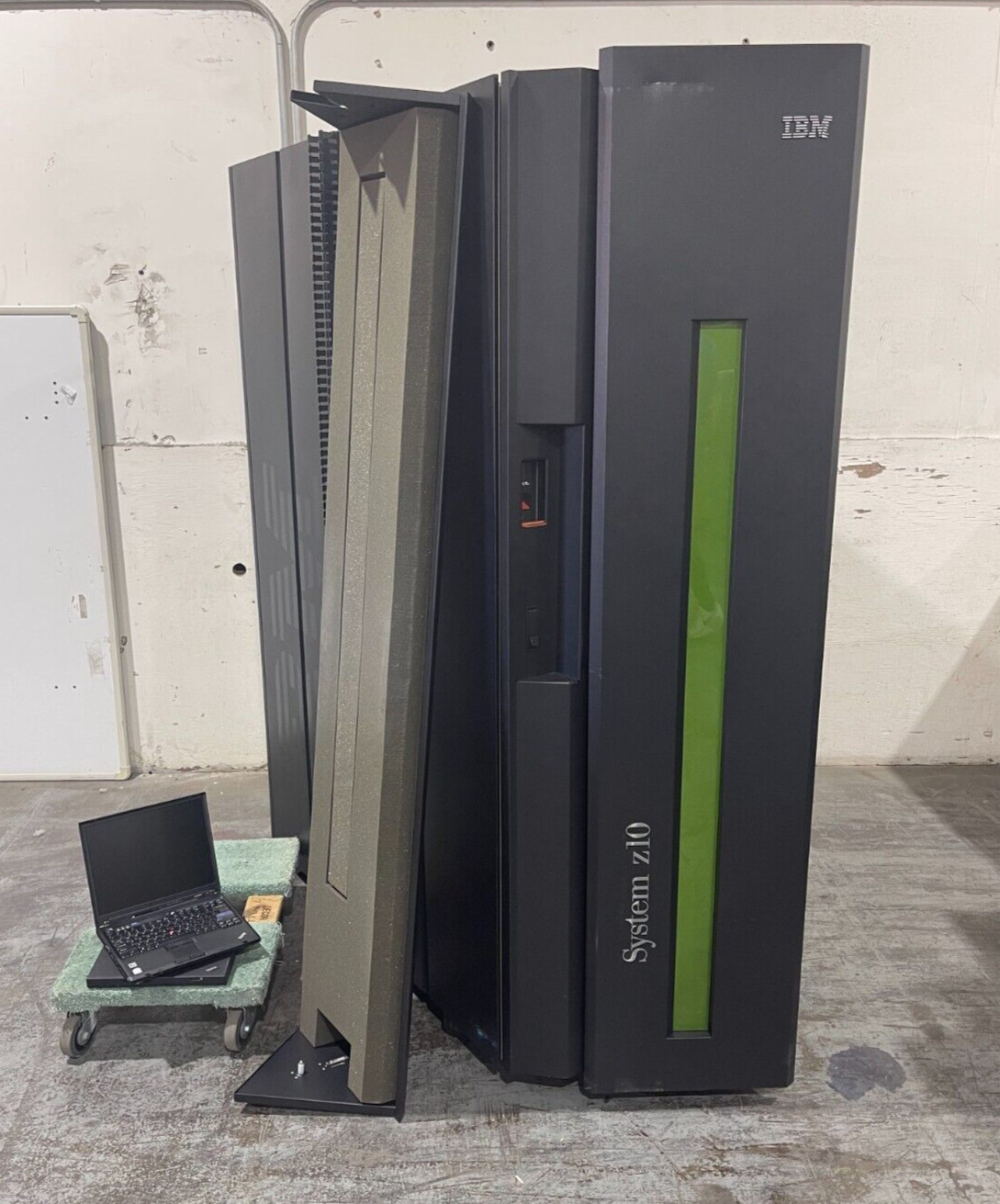 IBM System Z10 Type 2098 Mainframe (As-Is) IBM System Z10 Type 2098 Mainframe (As-Is)