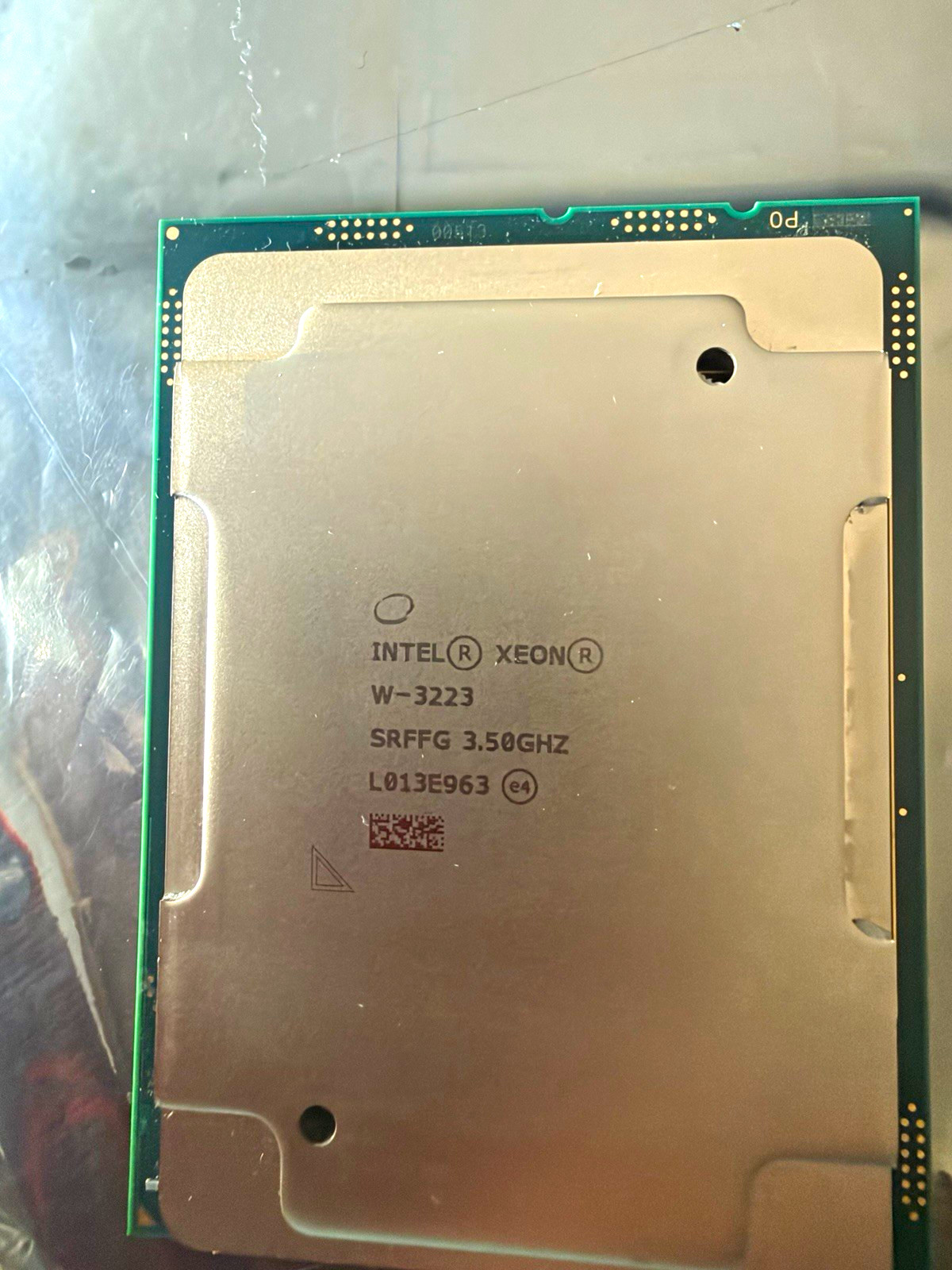 Intel Xeon W-3223 SRFFG 8-Core 3.50GHz 8MB/16.5MB LGA2066 CPU taken from Mac Pro