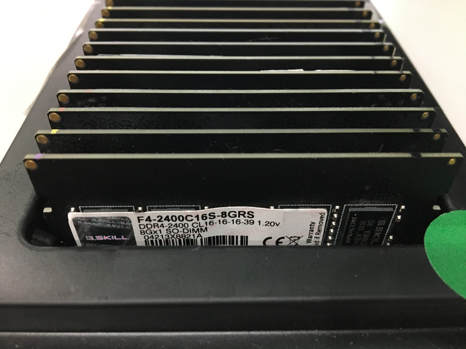 A LOT of 20 RAM Sticks G.SKILL Ripjaws 8GB DDR4 F4-2400C16S-8GRS - Test Passed.