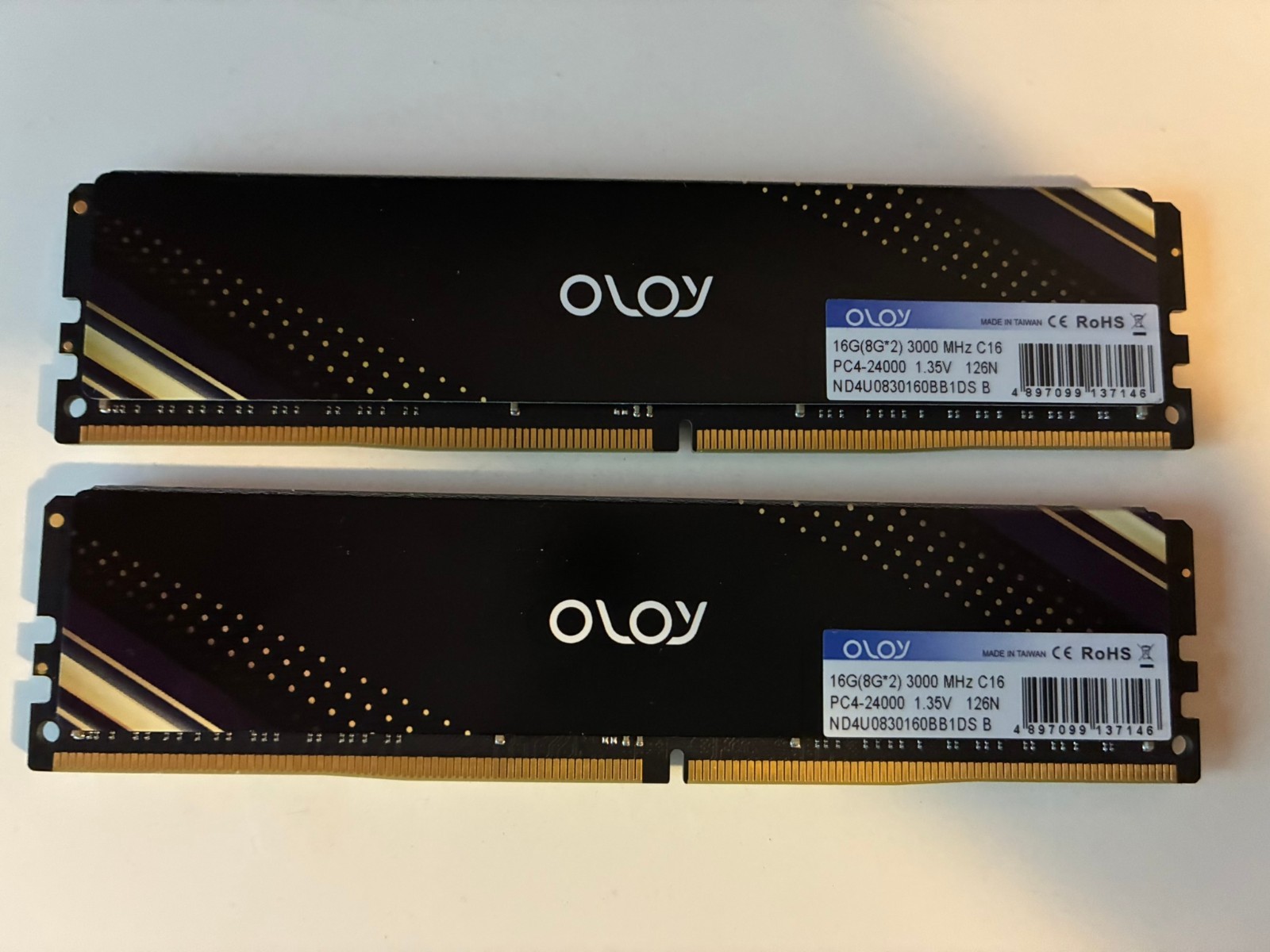 OLOy 16GB (2x8GB) DDR4 3000MHz CL16 DIMM PC Desktop RAM