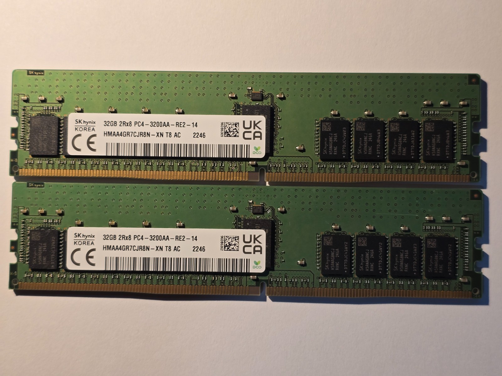 SK hynix 32GB PC4-25600 DDR4-3200 Memory - HMAA4GR7AJR8N-XN SK hynix 32GB PC4-25600 DDR4-3200 Memory - HMAA4GR7AJR8N-XN