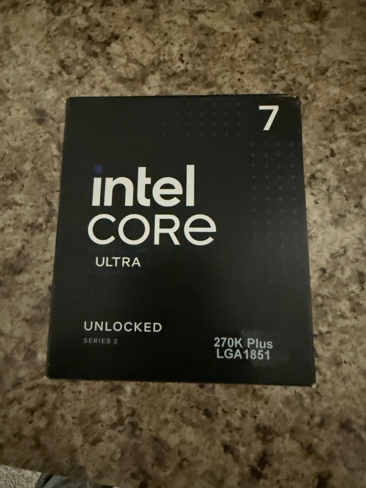 Intel Core Ultra 7 270K Plus 24 cores (8 P-cores + 16 E-cores)