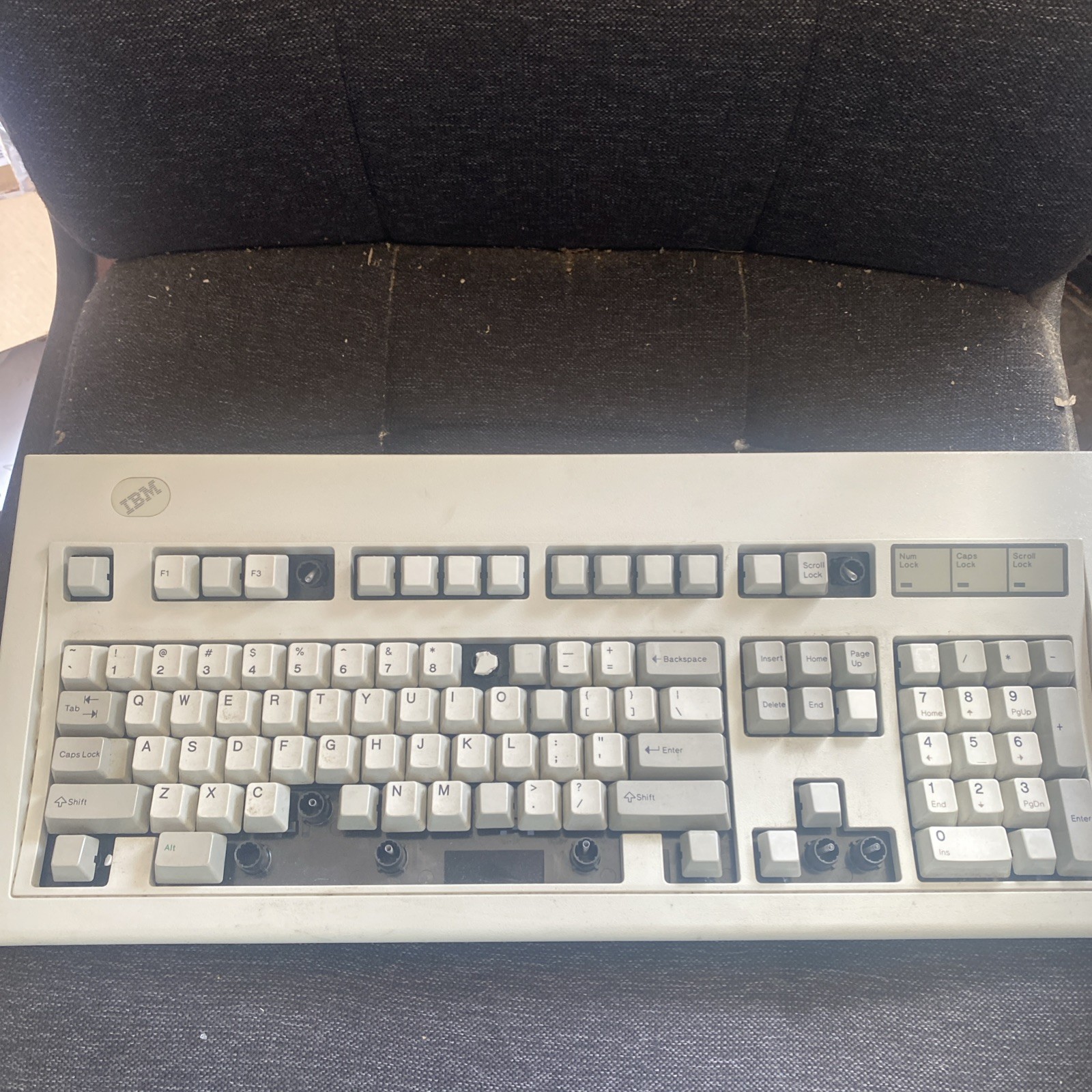 Vintage IBM Model M Buckling Spring Mechanical Keyboard P/N 51G8572 Gray Logo