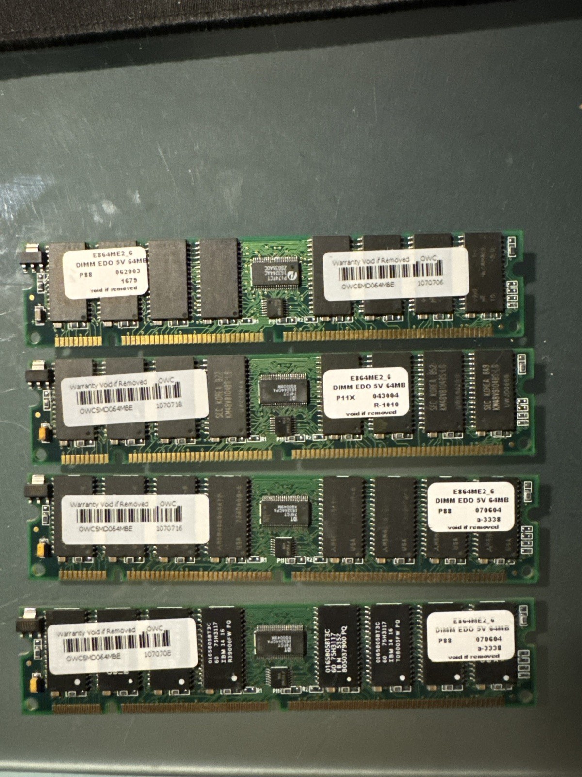 Vintage RAM 4x64 192MB 5V EDO DIMM for Power Mac 9600, 8600, 7300 and more Vintage RAM 4x64 192MB 5V EDO DIMM for Power Mac 9600, 8600, 7300 and more