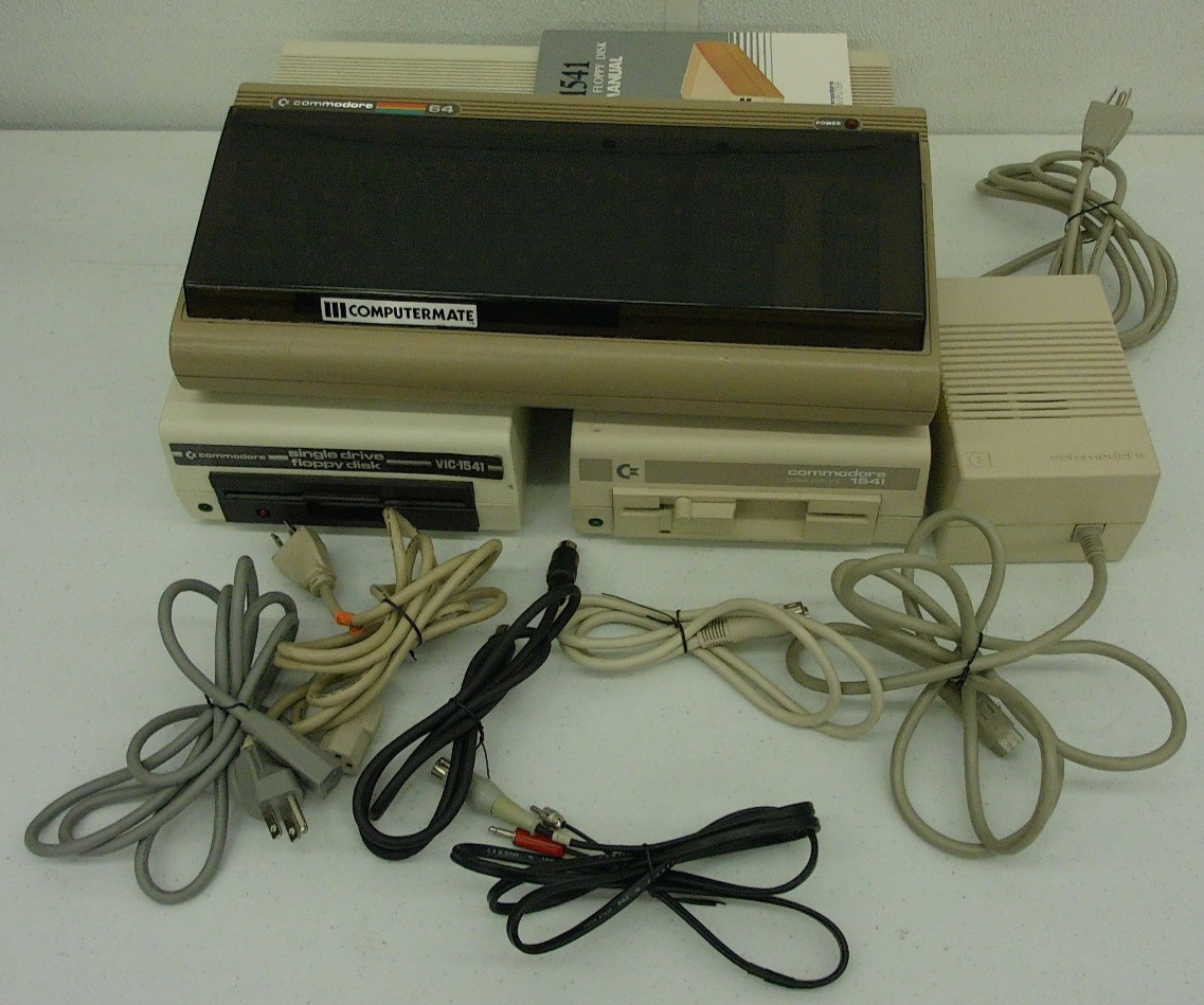 Commodore 64 C64 Computer with VIC 1541 Disc Drive ***Untested As Is*** Commodore 64 C64 Computer with VIC 1541 Disc Drive ***Untested As Is***