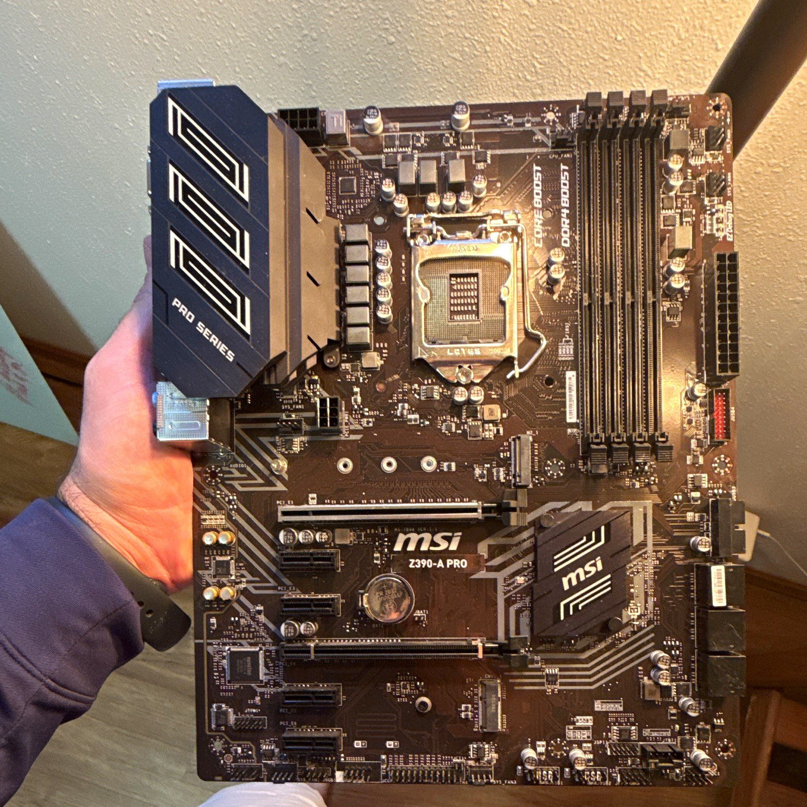 MSI Z390-A PRO ATX Intel LGA1151 DDR4 4-Slot HDMI DVI USB 3.1