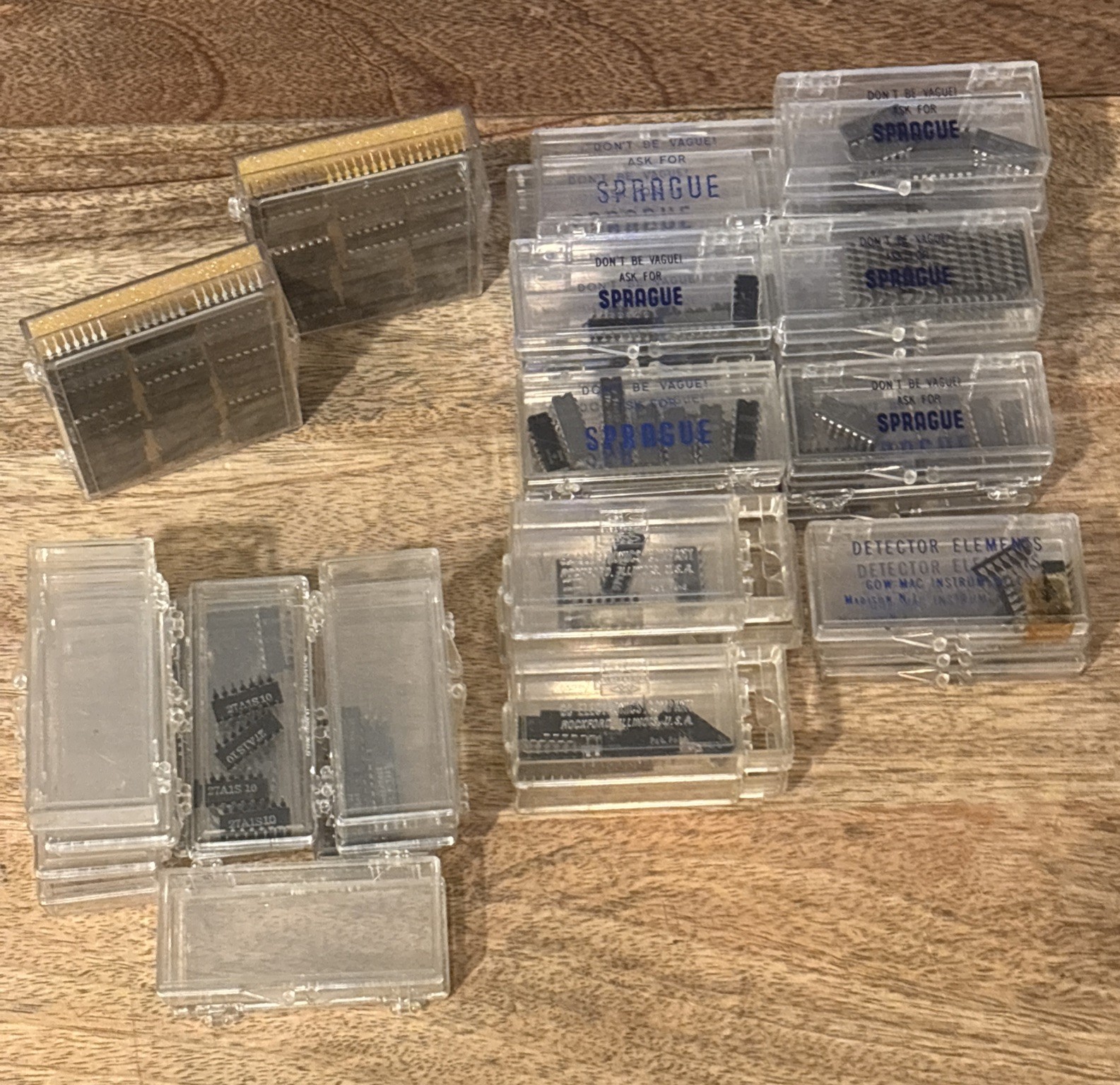 Vintage TTL Logic IC Lot 174 Chips 7400 7441 Nixie Driver Sprague Storage Cases
