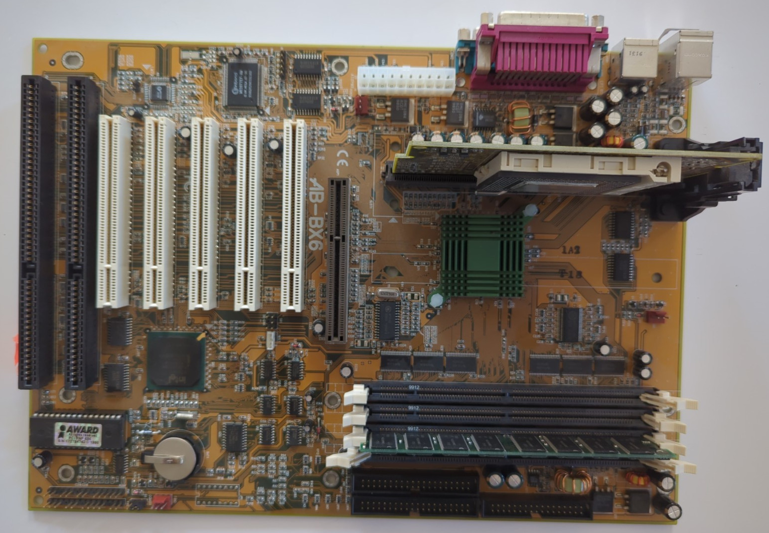 ABIT BX6 Slot 1 Motherboard Intel 440BX CPU Installed Vintage Untested