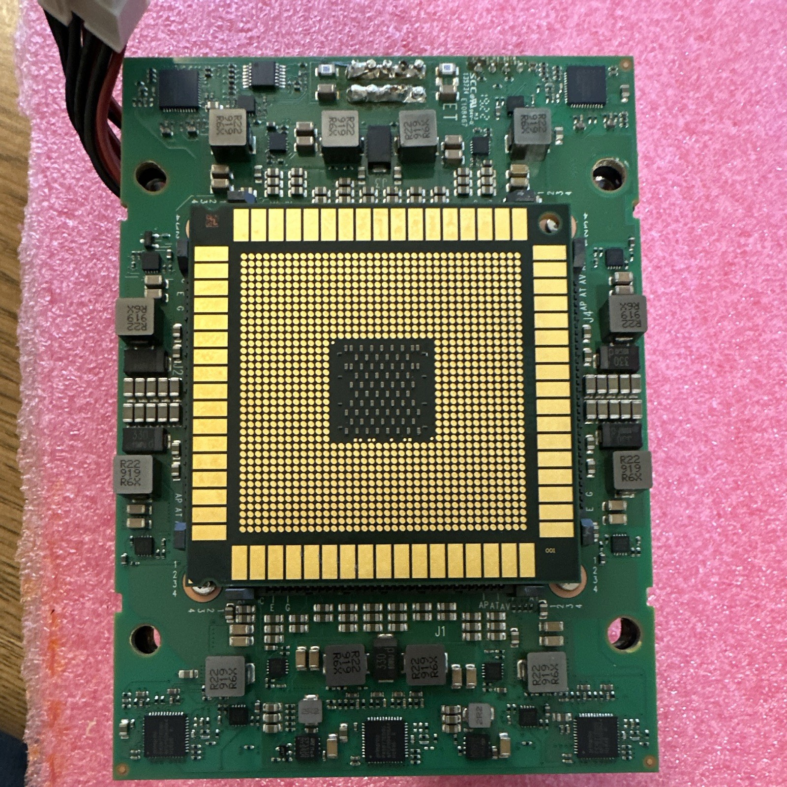 881115-001 HPE Intel Itanium 9740 8 core 64bit processor 2.13 GHz