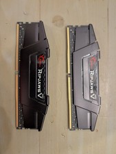 G.SKILL Ripjaws V 32GB (2x16GB) DDR4-3200 PC4-25600 XMP 288-Pin DIMM picture