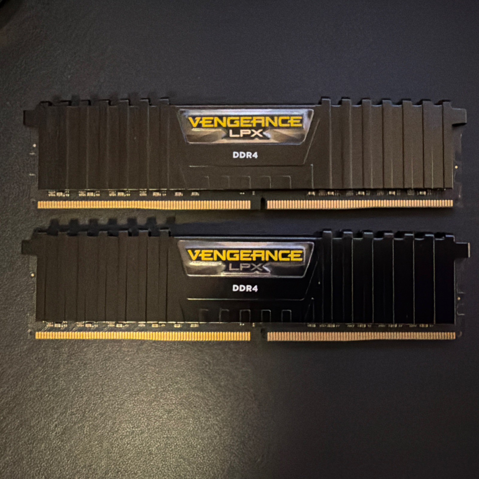Corsair Vengeance LPX 64GB (2x32GB) DDR4-3200 DIMM RAM CMK64GX4M2E3200C16 Corsair Vengeance LPX 64GB (2x32GB) DDR4-3200 DIMM RAM CMK64GX4M2E3200C16