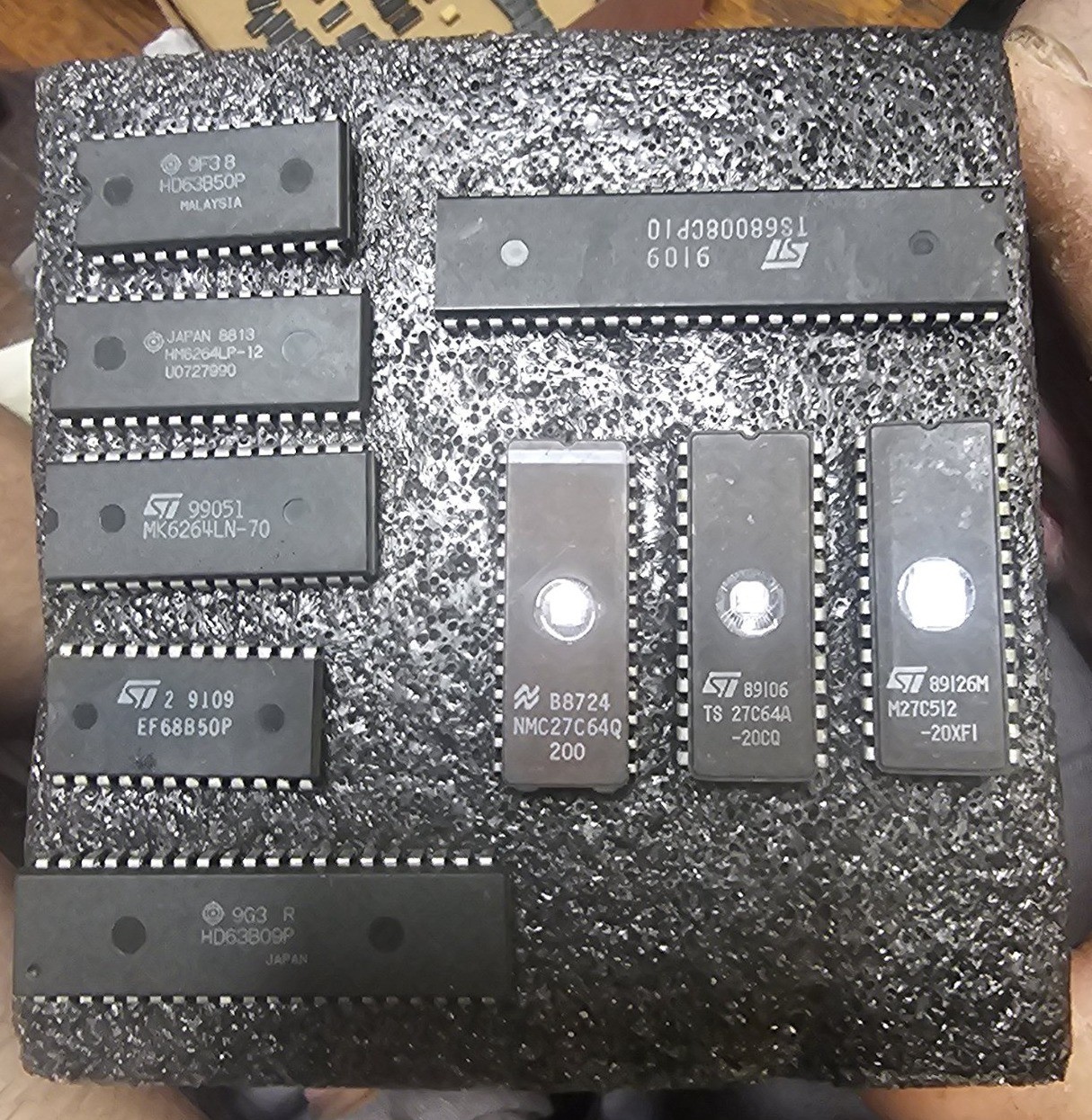 Vintage CPU Lot - Motorola 68008, Hitachi 63B50P, 6850 ACIA, 8255 PPI, 64K SRAM