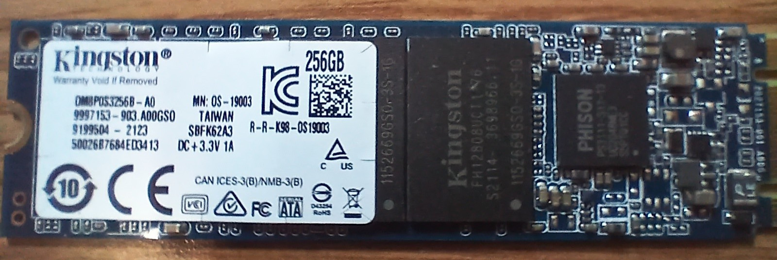 SK Hynix BC501 256GB M.2 NVMe SSD HFM256GDJTNG-8310A BA SK Hynix BC501 256GB M.2 NVMe SSD HFM256GDJTNG-8310A BA