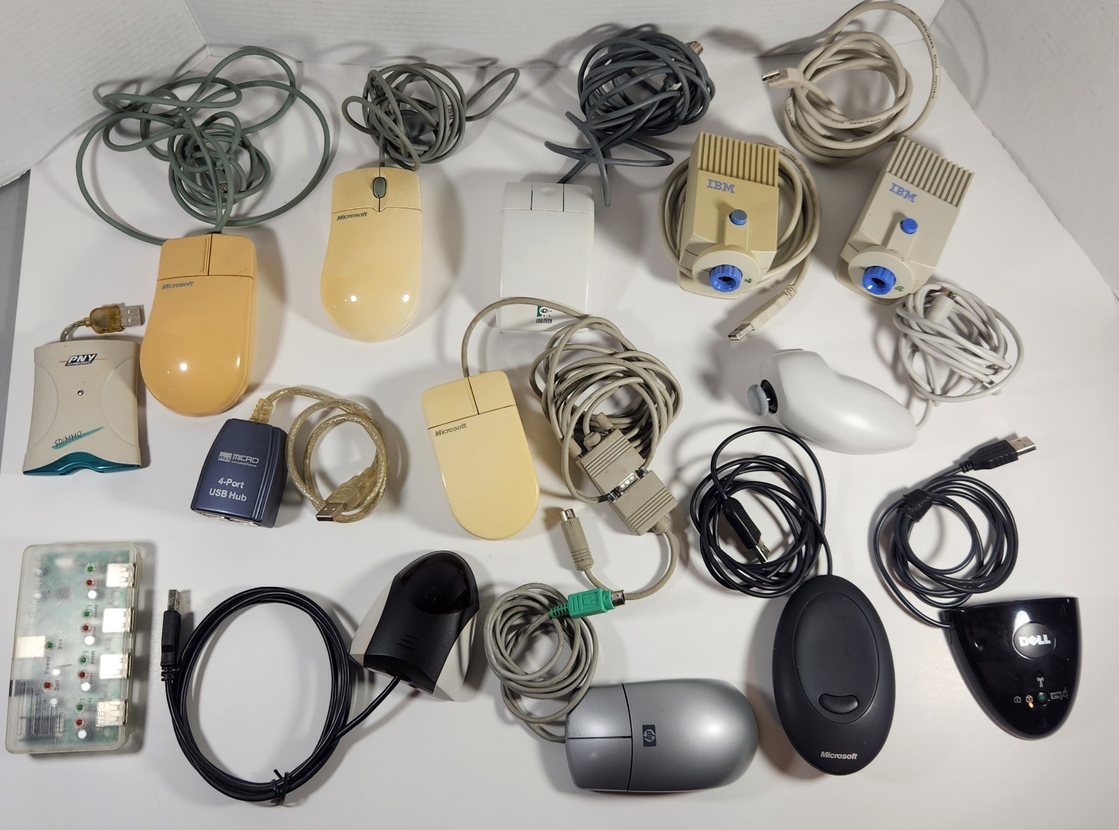 LOT OF 14 VINTAGE MICROSOFT IBM DELL HP MOUSES CAMERAS USB AND MORE LOT OF 14 VINTAGE MICROSOFT IBM DELL HP MOUSES CAMERAS USB AND MORE