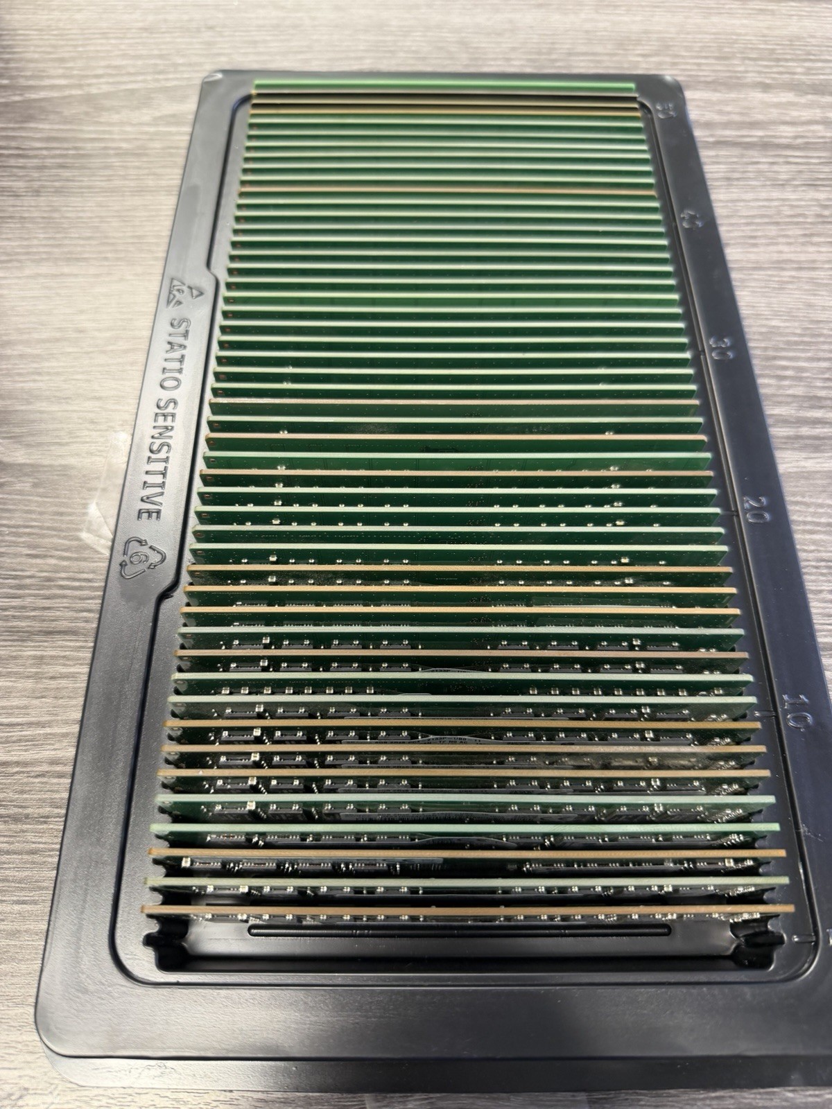LOT OF 49   MIXED BRAND 8GB DDR4 SDRAM DIMM PC4-2133P 288-Pin Unbuffered