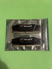 G. Skill Ripjaws V 32GB (2x16GB) DDR4-4000 CL18 Desktop Memory RAM Black picture