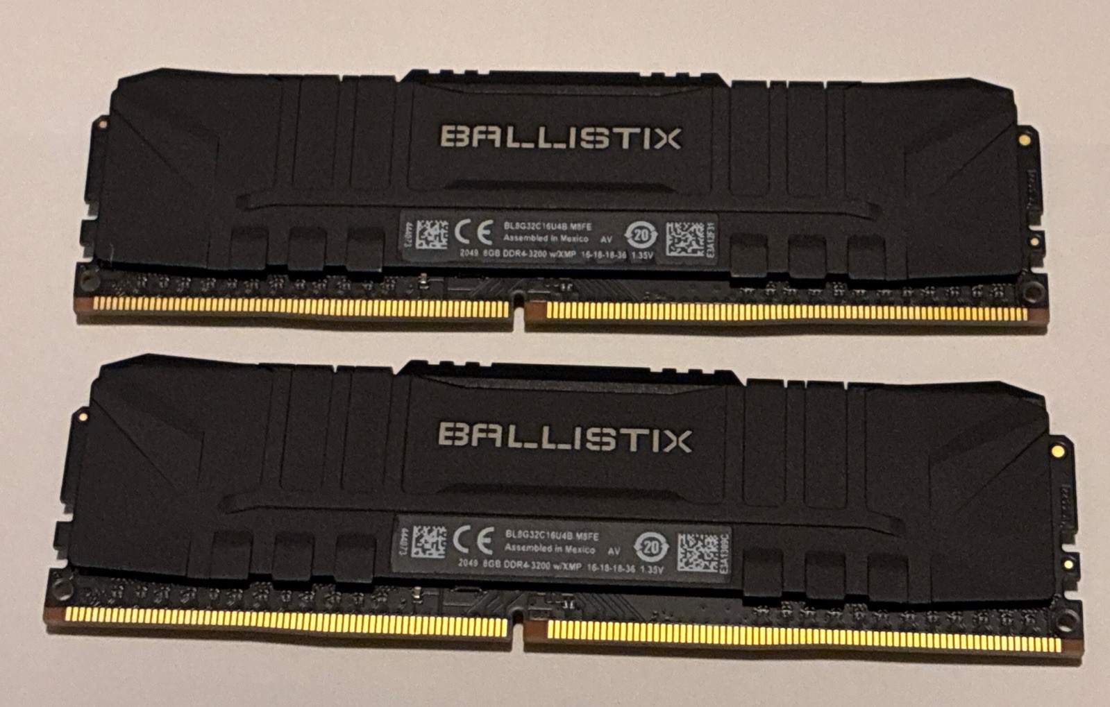 Crucial Ballistix 16GB (2x8GB) DDR4 UDIMM 3200MHz (PC4-25600) BL8G32C16U4B.M8FE